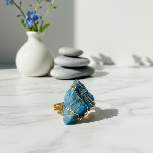 Deslumbrante Anel Ajustável de Apatita - Energiza.ME - Acessórios em Pedras Naturais e Terapias