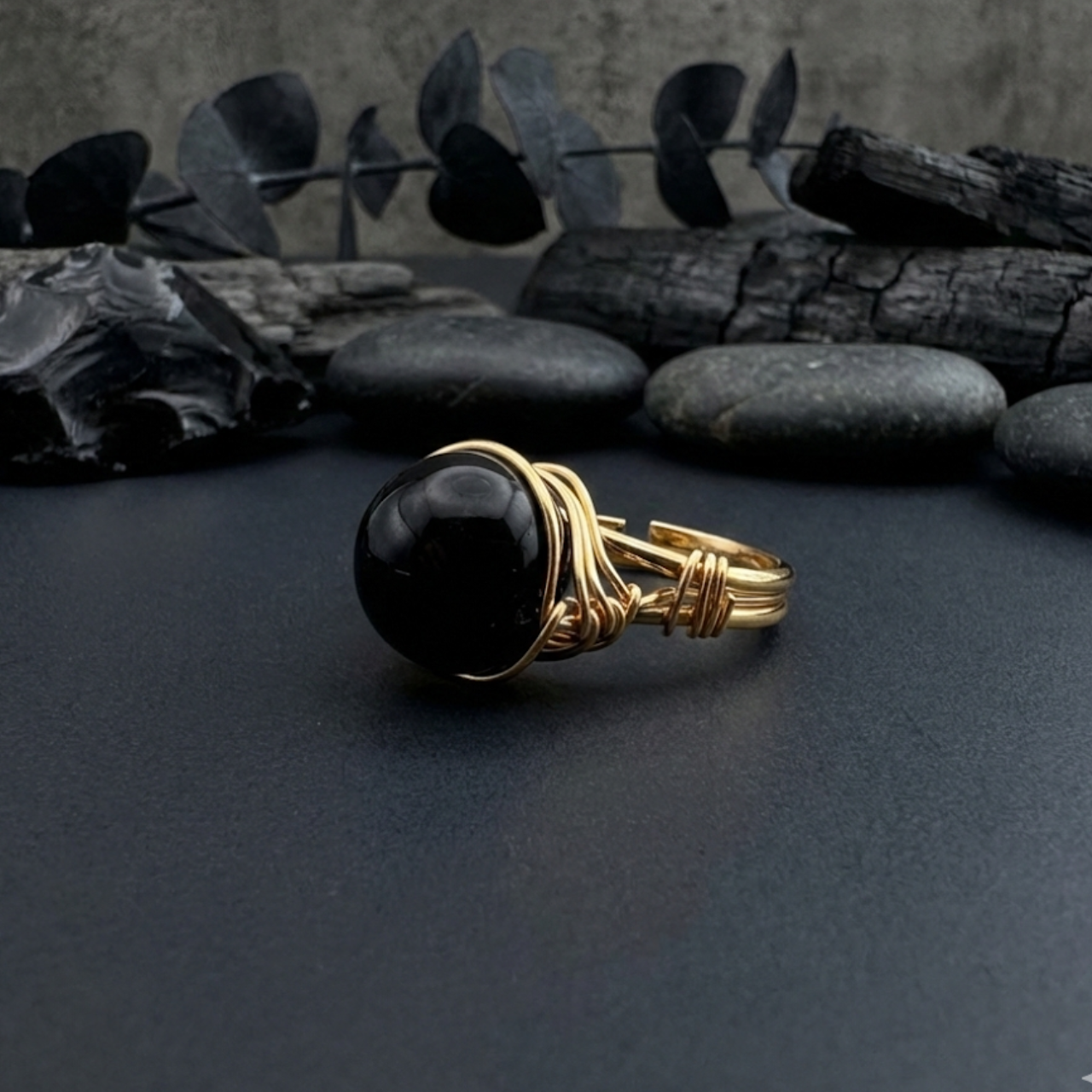 Luminous Essence Anel Ajustável de Obsidiana - Energiza.ME - Acessórios em Pedras Naturais e Terapias Luminous Essence Anel Ajustável de Obsidiana - Energiza.ME - Acessórios em Pedras Naturais e Terapias